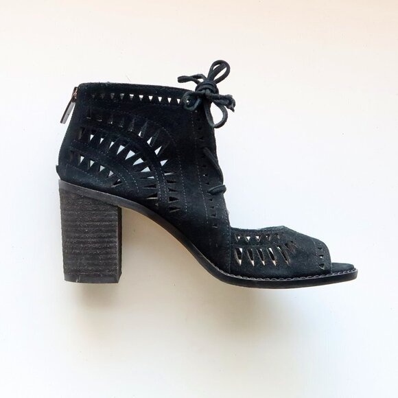 Vince Camuto Tarita Black Suede Laser Cut Lace Up Block Heel Bootie Shoes 6.5 - Picture 11 of 16